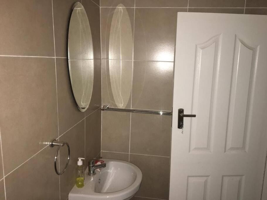 Spacious Zamtel Flat Lusaka Luaran gambar