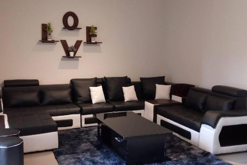 Spacious Zamtel Flat Lusaka Luaran gambar