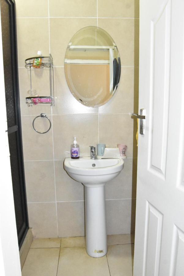 Spacious Zamtel Flat Lusaka Luaran gambar